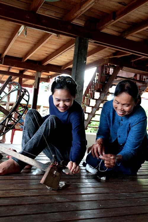 Weaving in home, Sakon Nhakon, Isaan.