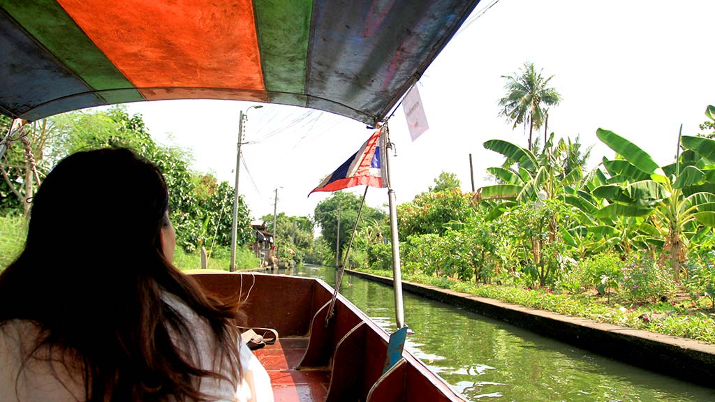 Canal near Lat Mayom floating market