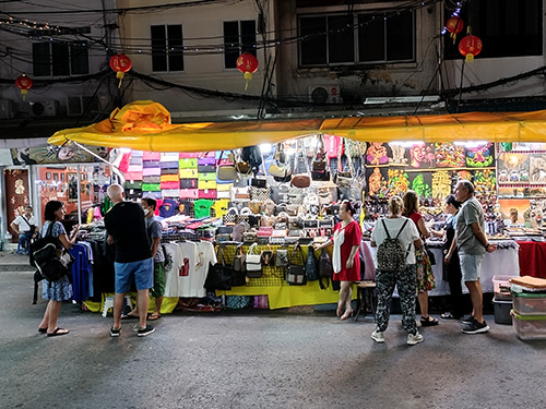 Mercado nocturno Pat Pong en Bangkok
