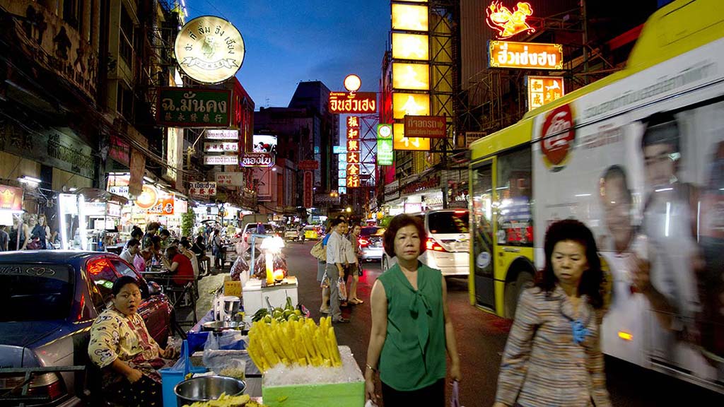 Tourist-Areas-17 Yaowarat avenue in Chinatown.