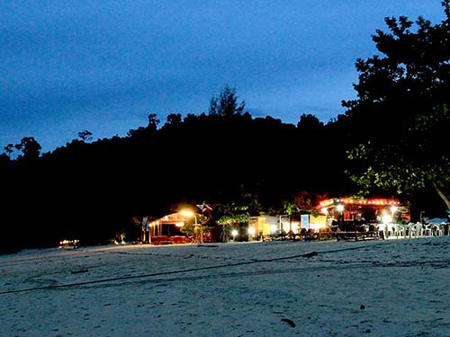 Koh Ngai beach in the evening.